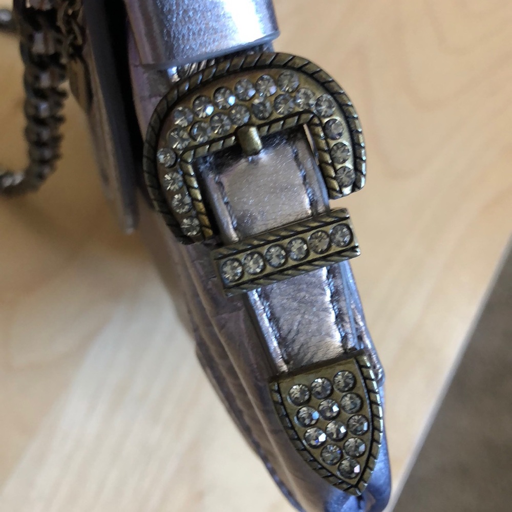 Cute Metallic Convertible Shoulder or Belt Bag - Picture 2 of 5